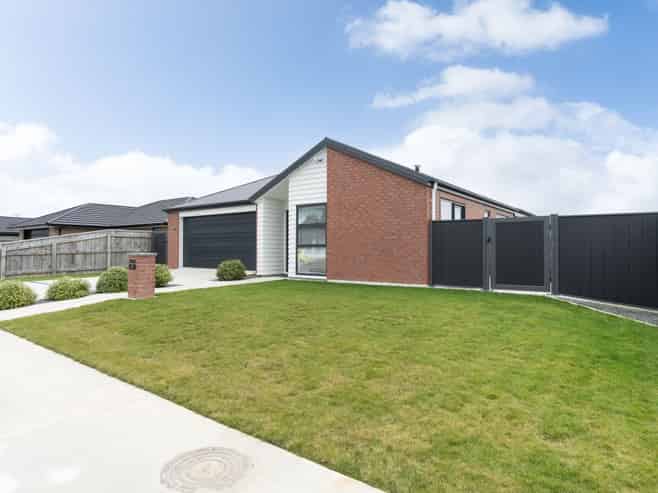 9 Pahiki Crescent, LEVIN