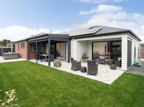 9 Pahiki Crescent, LEVIN