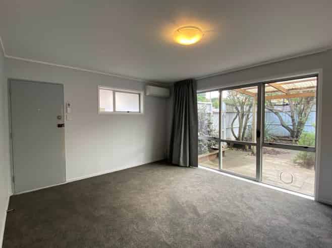 2/185 Church Street, Onehunga
