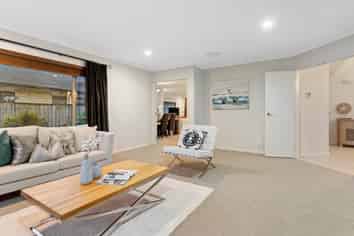 14 Duntrune Road, Flat Bush
