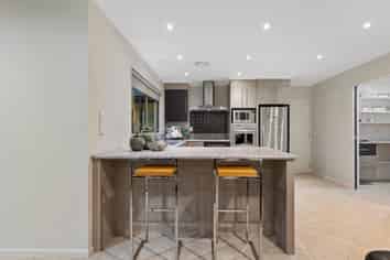 14 Duntrune Road, Flat Bush