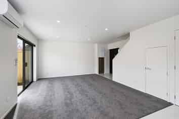 4/24  Parlane Street, Addington