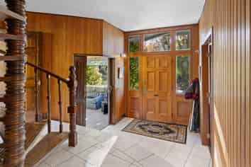 602 Yaldhurst Road, Yaldhurst