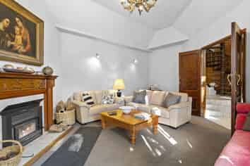 602 Yaldhurst Road, Yaldhurst