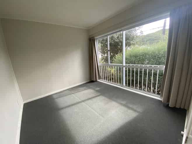4/1356 High Street, Taita