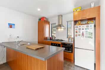 8/42 Holly Street, Avondale