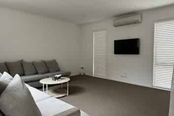 54 Scoria Close , Pyes Pa