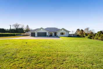 1199 Egmont Road, Egmont Village