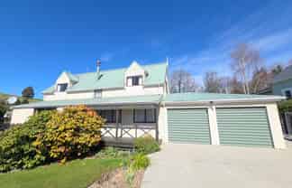 16 Campbelton Street, Lawrence