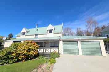 16 Campbelton Street, Lawrence