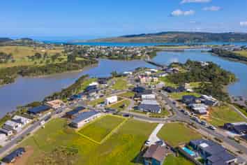 7 Kanuka Street, Raglan