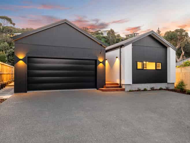 16 Soleares Avenue, Mount Pleasant