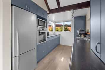 49 Walnut Avenue, Allenton