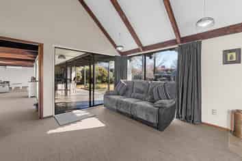 49 Walnut Avenue, Allenton