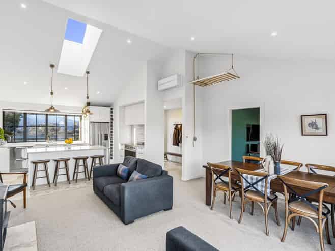 129 Hall Road, Cromwell