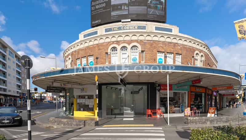 270 Broadway, Newmarket