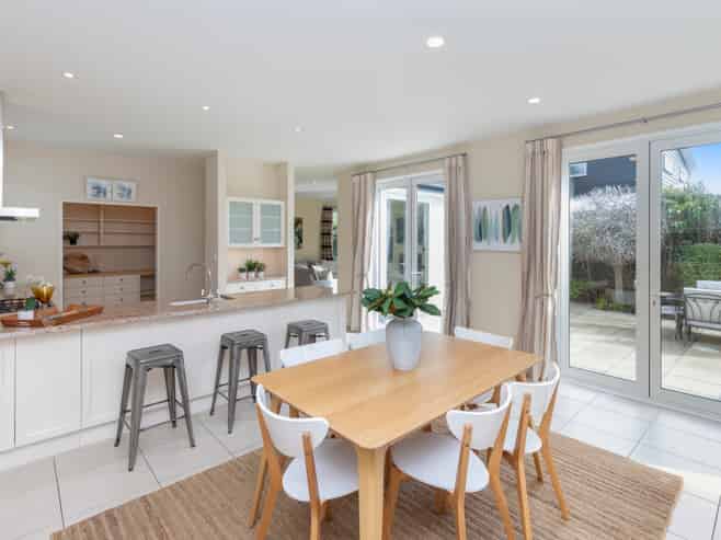 16 Worsleys Road, Cracroft