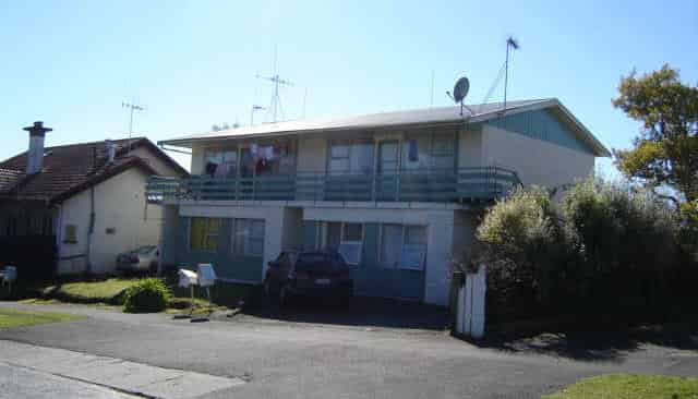 2/1A Fow Street, Hamilton Central