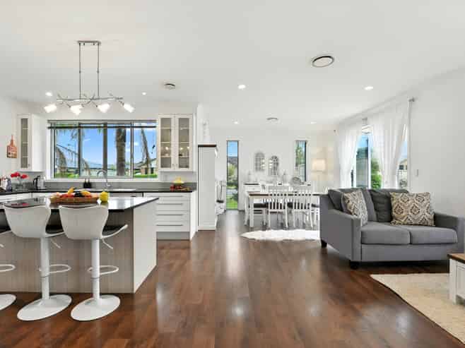 8 Tallentire Crescent, Huntington