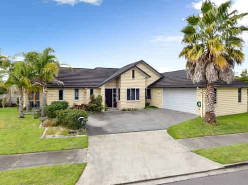 8 Tallentire Crescent, Huntington