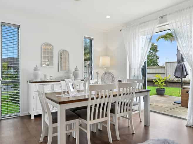8 Tallentire Crescent, Huntington