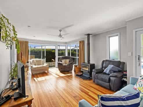 81 Watt Street, Featherston