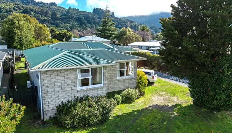 81 Watt Street, Featherston