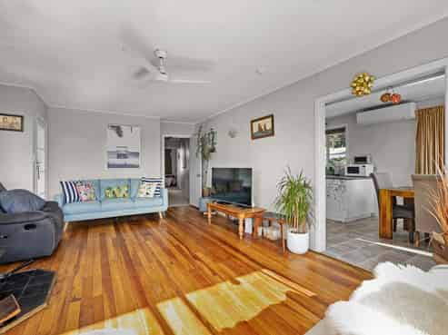 81 Watt Street, Featherston