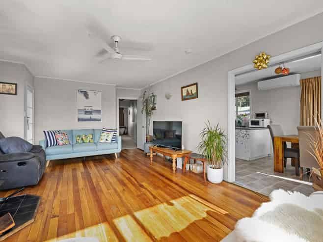 81 Watt Street, Featherston