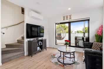 3/237 Swanson Road, Henderson