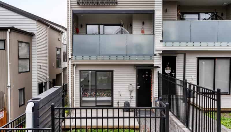 3/237 Swanson Road, Henderson