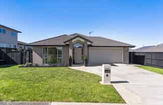 6 Artists Avenue, Beachlands