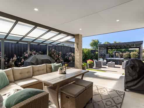 6 Artists Avenue, Beachlands