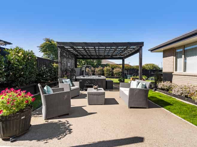 6 Artists Avenue, Beachlands