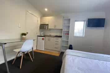 3C/16 Greensboro Street, Hamilton East