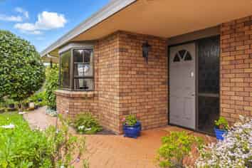 48 Kapiti Road, Paraparaumu