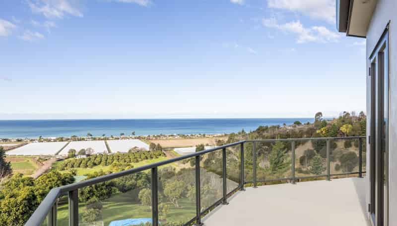 210 Kaimata Road, Bay View