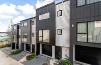 11C Bowman Road, Forrest Hill
