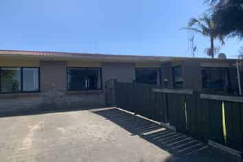 36B Heron Avenue East, Matua