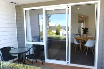 110E/30 Bob Robertson Drive, Woodend