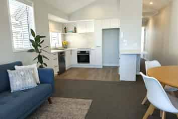 110E/30 Bob Robertson Drive, Woodend