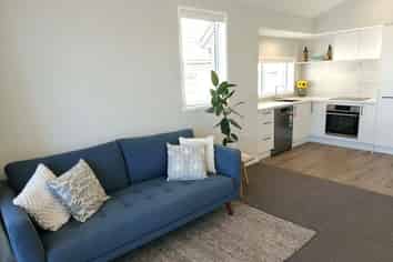 110E/30 Bob Robertson Drive, Woodend