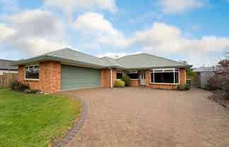 15 Roderick Place, Rototuna