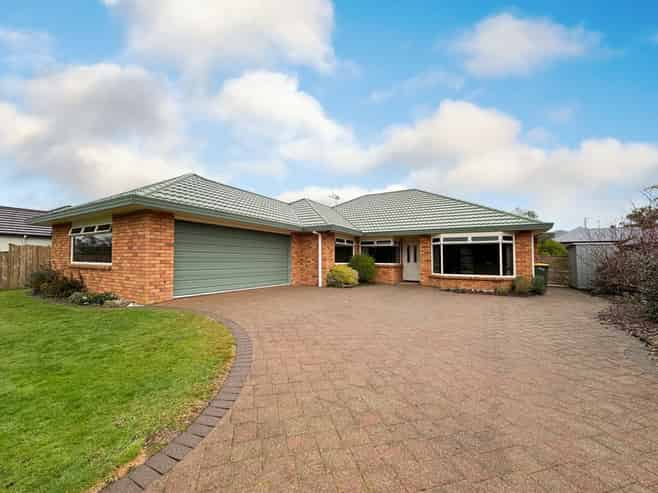 15 Roderick Place, Rototuna