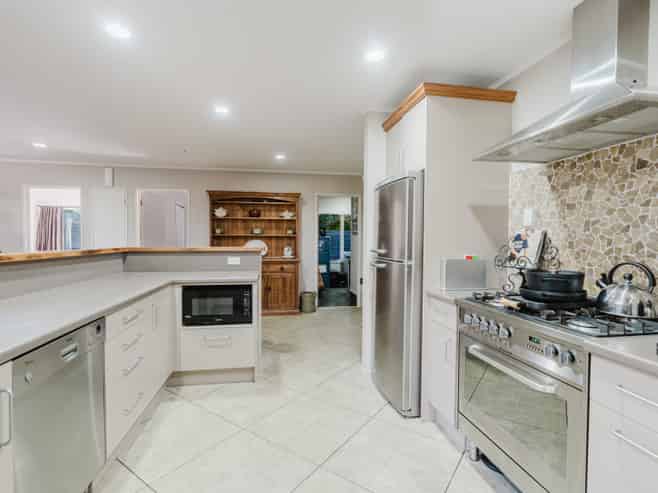 1 Jean Place, Pukete