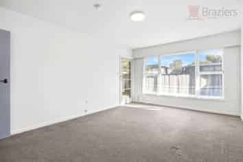 4/394 Armagh Street, Linwood