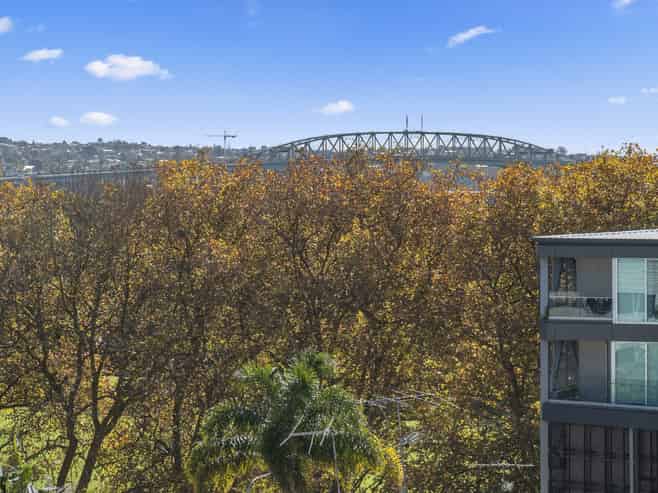 301/52 Sale Street, Auckland Central