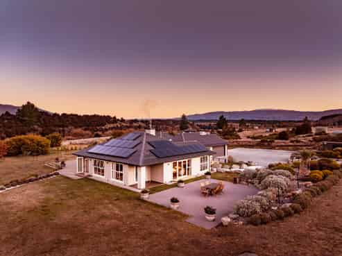 136 Te Awa Road, Lake Hawea