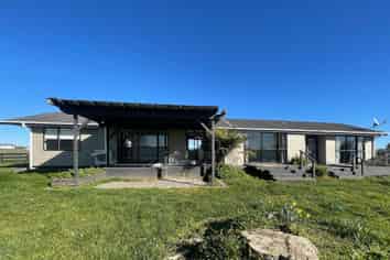 50 Logan Road, Buckland