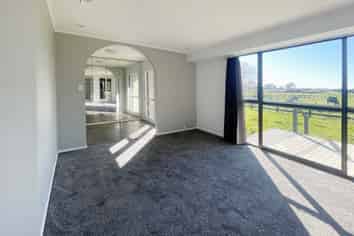 50 Logan Road, Buckland